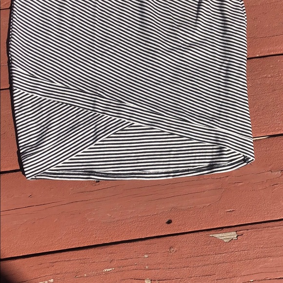 NWT TILLYS FULL TILT PENCIL PULL ON SKIRT, SIZE L - Picture 3 of 5